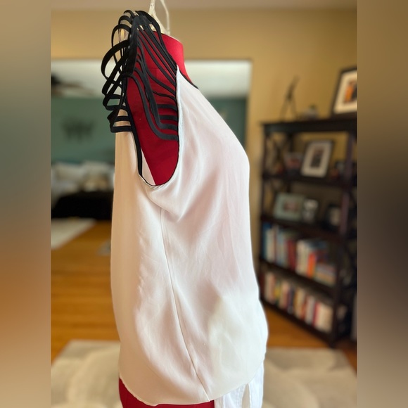 Ivory shell w/ sexy black strappy sleeves from Venus. Medium. - Picture 7 of 12